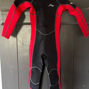 Hevto Black and Red Wetsuite